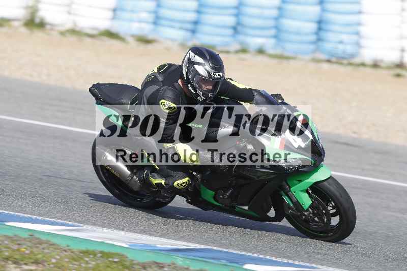 /Archiv-2024/01 26.-28.01.2024 Moto Center Thun Jerez/Gruppe gruen-green/48